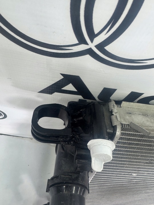 фото №9, Audi a4 8w0 a5 8w6 a6 4k a7 4k8 q7 3.0 tdi tfsi радиаторов воды 8w0121251ab