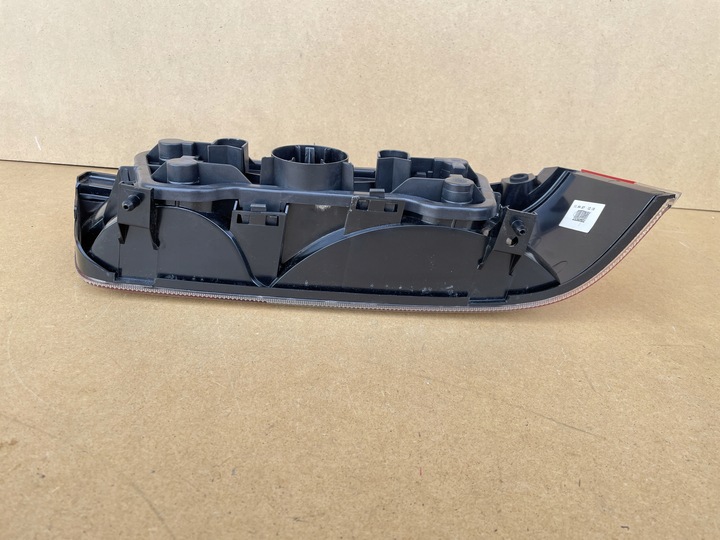 фото №6, Suzuki swift 96-05 лампа задняя левая