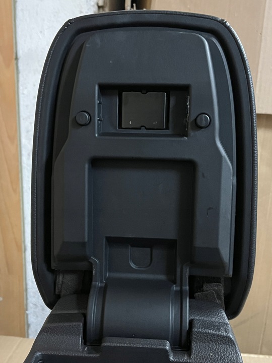 фото №5, Ford focus mk3 рестайлинг 14- подлокотник туннель комплектный европа