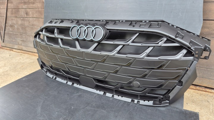 фото №9, Решётка радиатора audi a3 8y рестайлинг 24- s-line oem номер 8y0853651af чёрный новый