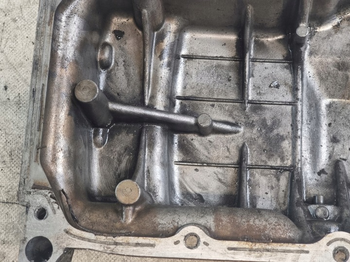 фото №14, Піддон піддон масла oem номер l325104011 mazda 6 gg 1.8 16v 88kw