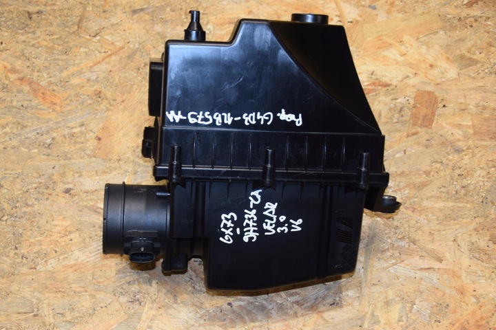 фото №1, Корпус фільтра повітря+ витратомір land rover velar 3.0 d gx73-9600-ac