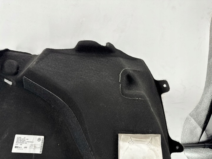 фото №16, Volkswagen golf vii 2015 зад сторона ліва боковина / оббивка / багажника