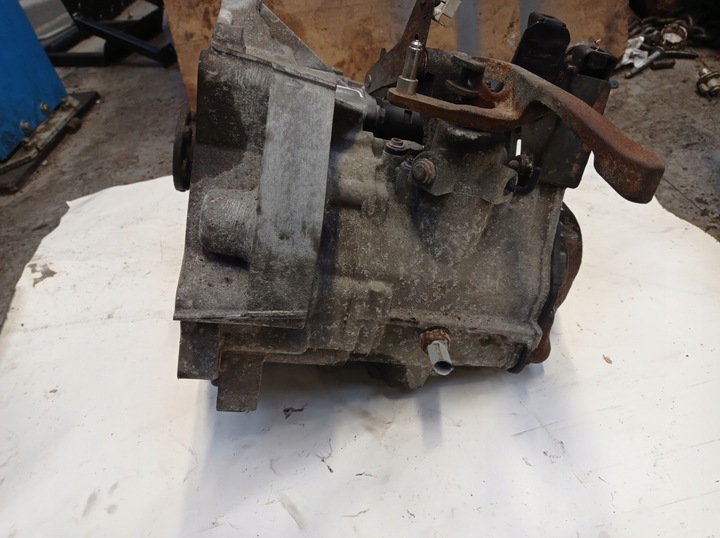 фото №9, Коробка передач коробки передач vw polo 9n2 1.2 54 km jhn