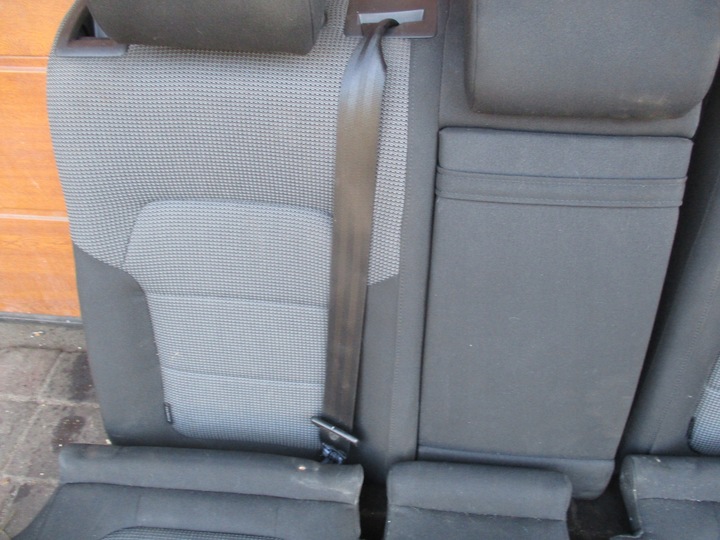 фото №9, Vw passat b7 универсал задняя диван подголовник заглушка isofix bok