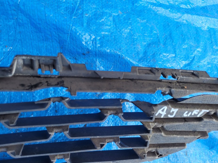 фото №11, Запчастини | astra j решітка решітка середня бампера перед рестайлінг 13368822