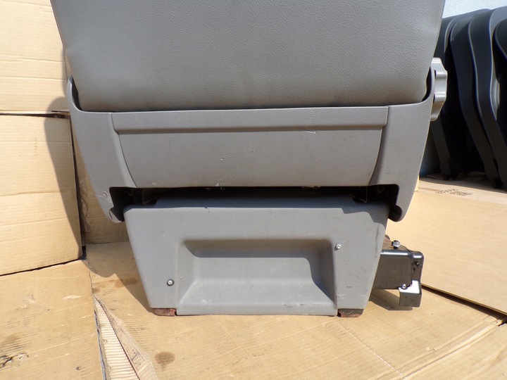 фото №10, Vw t5 transporter сиденье переднее перед водителя левый