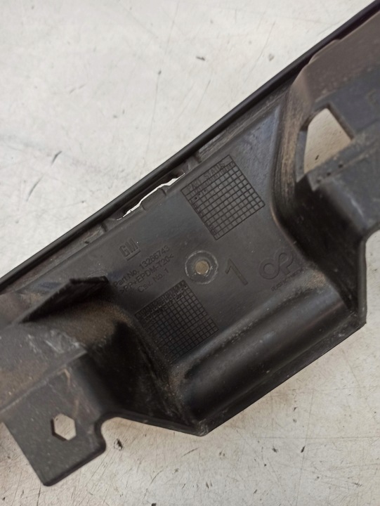 фото №6, Opel astra j iv ползун средний бампера зад 13266743