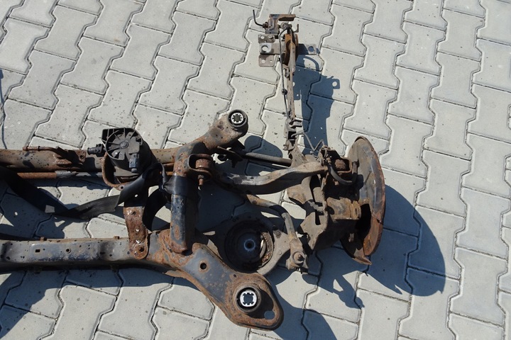 фото №4, Volvo v60 балка підвішування задня 2.0 d 10-