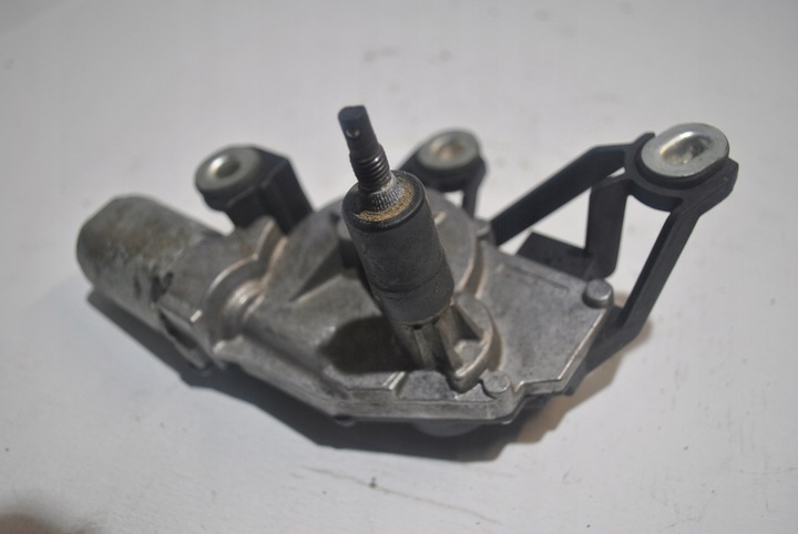 фото №1, Моторчик дворники зад volkswagen golf iv 0390201592