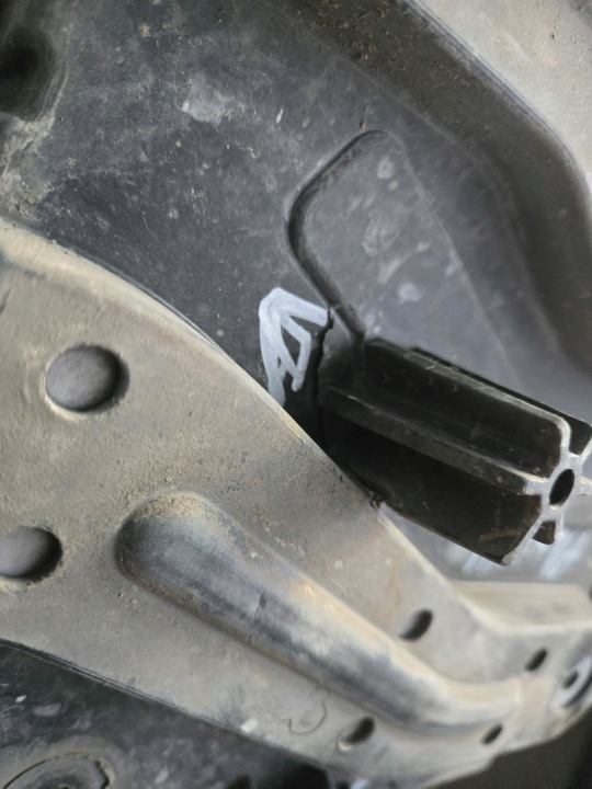 фото №8, Корпус акумулятора renault arkana 1.6 e-tech 244974022r