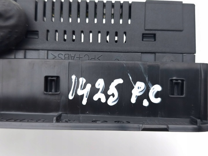 фото №7, Skoda superb b9 гніздо usb 2025 5na035700