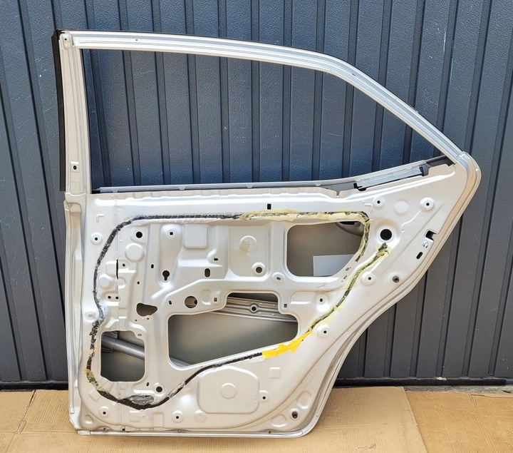 фото №7, Toyota corolla e16 13- двері зад задні праві fv