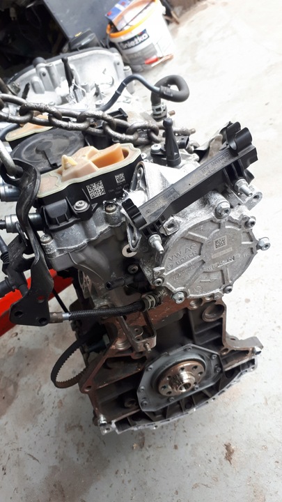 фото №11, A4 b9 8w двигун стійка 2.0 tfsi dlv dlvb a5 8w