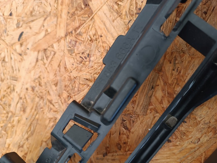 фото №10, Решітка решітка бампера права 7p6853666a volkswagen touareg ii 7p