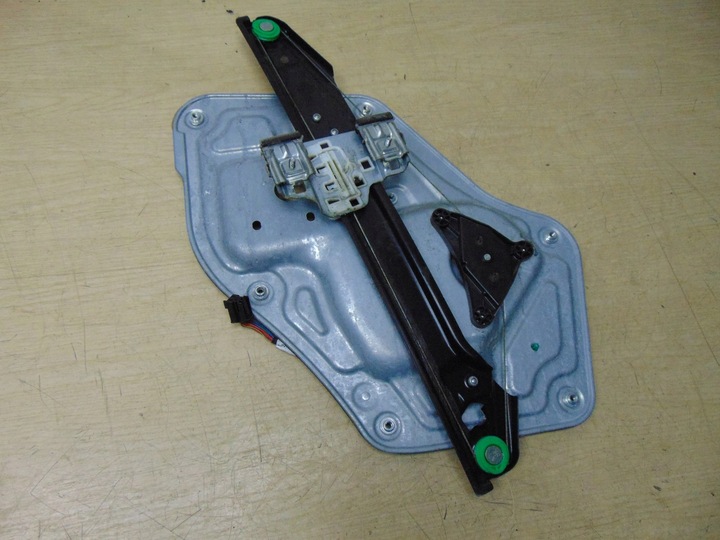 фото №4, Механізм скла праві перед skoda yeti європа