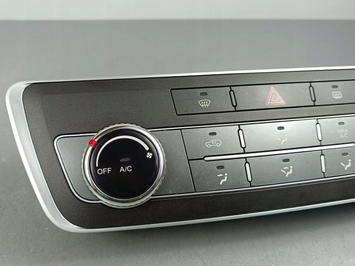 фото №8, 2020 ssangyong musso панель управление кондиционер 6872038000