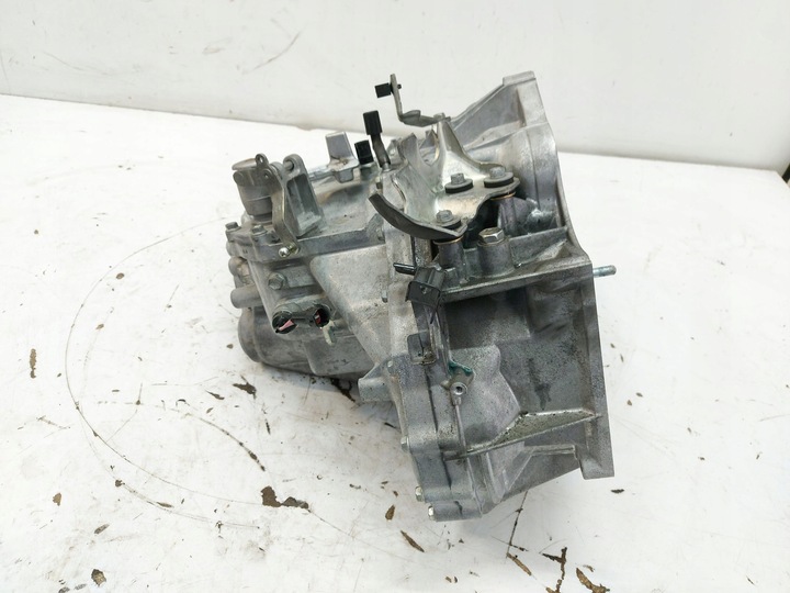 фото №6, Suzuki sx4 s-cross ii, 2023 коробка передач коробки передач механическая 1.4h 3h100697