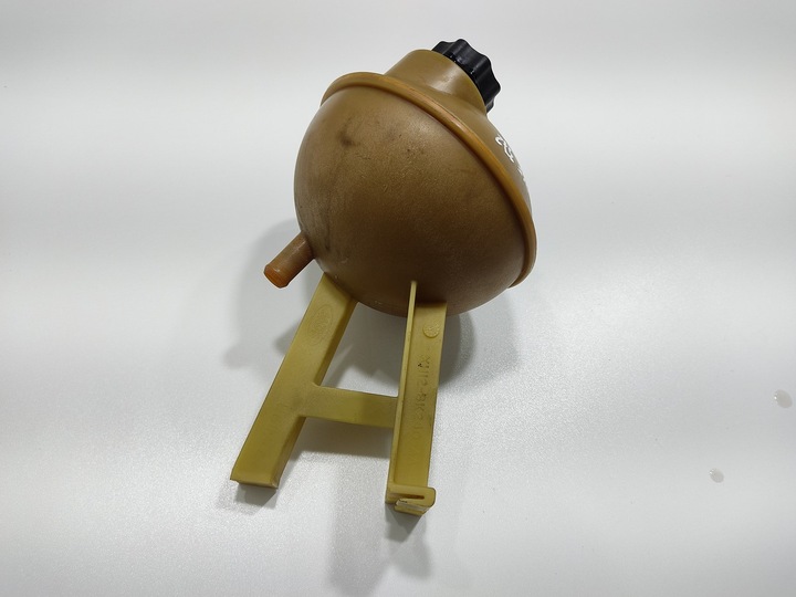 фото №14, Бачок расширительный жидкости land rover defender 2.2 2.4 tdci xh128k240aa