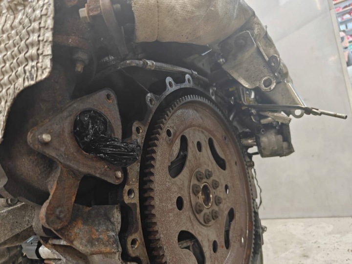 фото №13, Land rover 3.0 дизель 306dt 13- двигун пошкоджена піддон i вентилятор