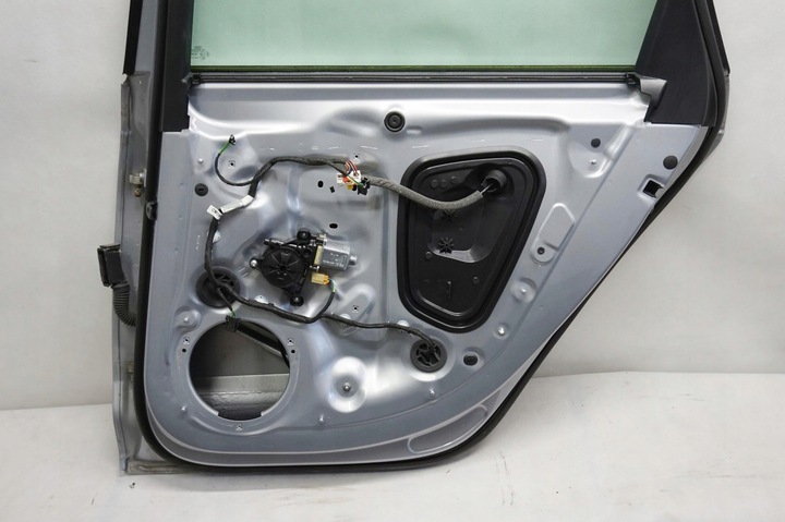 фото №10, Двері праві задні audi a4 b9 8w lz7g sedan