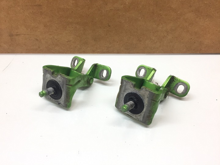 фото №1, Leon 3 iii петля петли крышки багажника hb