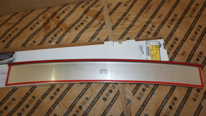 фото №1, Захисна планка багажника бампера vw passat b6