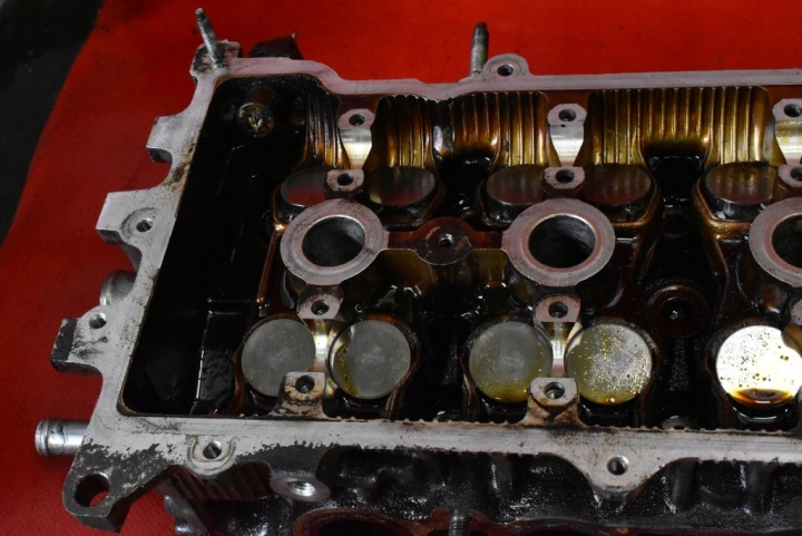 фото №15, Головка двигуна toyota avensis t25 1.8 vvt-i 129 km 02-06
