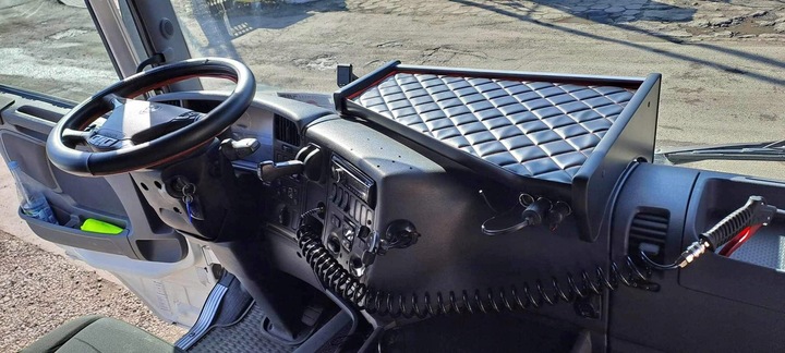 фото №8, Полка na капот scania r/g/p 2009-2016r . кожзам