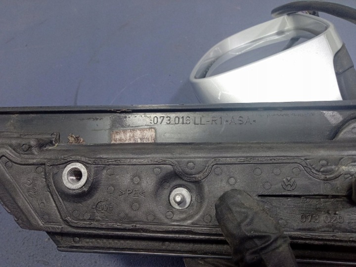 фото №7, Vw touran i 1t рестайлінг 07- дзеркало праве 6 pin la7w
