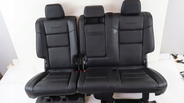 фото №1, Jeep grand cherokee wk2 summit диван зад