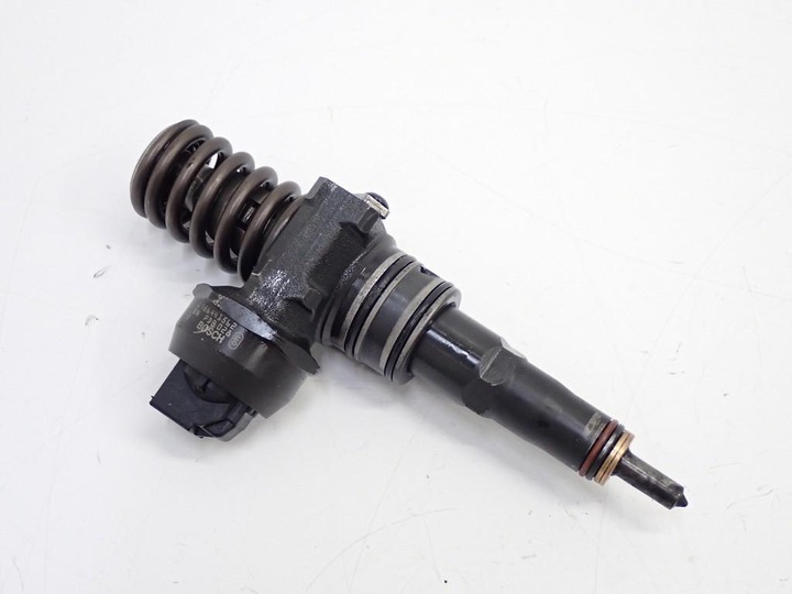 фото №1, Насос-форсунка форсунка інжектор 0986441562 vw caddy iii 2k 2.0 sdi bdj 04r