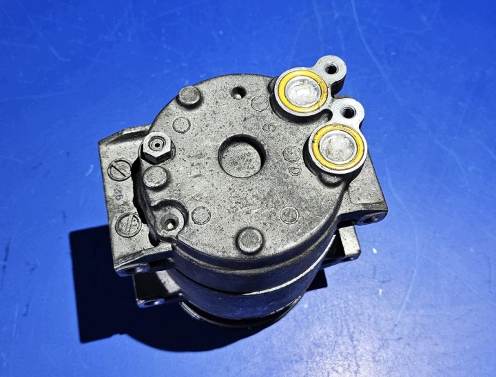 фото №6, Компрессор кондиционера 30665340 volvo v70 ii/ xc70 xc90 i 2,4 d5