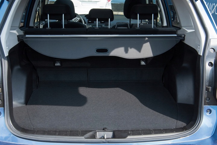 фото №6, Subaru forester iv sj 2012-2018 чёрная ролета багажника ручная крышка