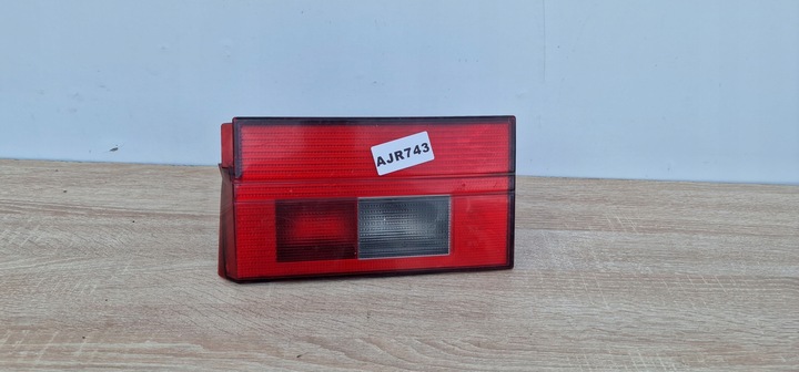 фото №1, Seat toledo 1 i правая лампа зад do крышки комплектная