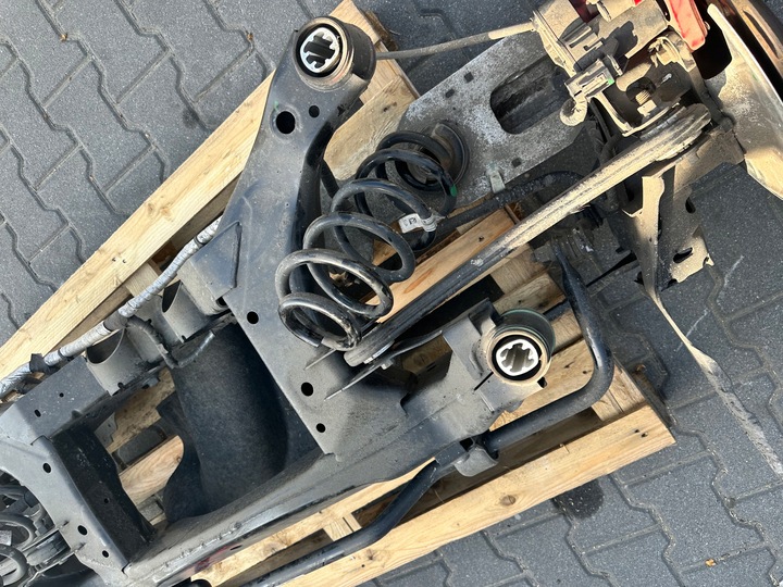 фото №3, Kuga mk3 підвішування задні зад 2,5 hyb поворотна опора підрамник