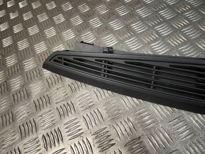 фото №8, Нижня молдинг задньої скла bmw 7 f01 f02 f03 f04 9112718