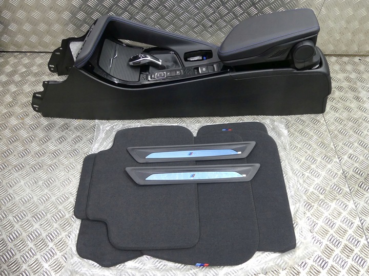 фото №16, Bmw x2 f39 обивка m sport сиденья подогрев диван обшивки туннель коврики