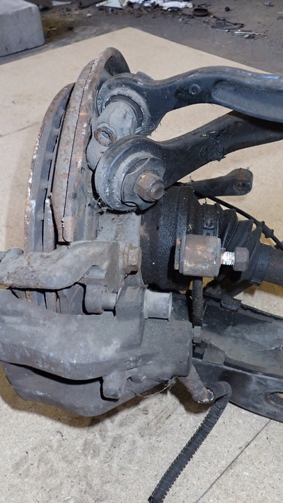 фото №5, Поворотный кулак ступица подвешивание зад левая w220