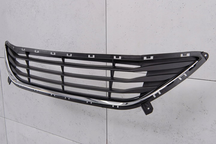 фото №10, Hyundai elantra v md 2010-2013 решітка бампера середня 865603x000