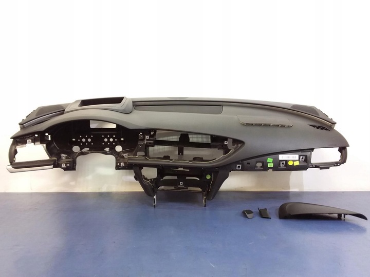 фото №6, Audi a7 4g панель раздаточная консоль подушки ремни