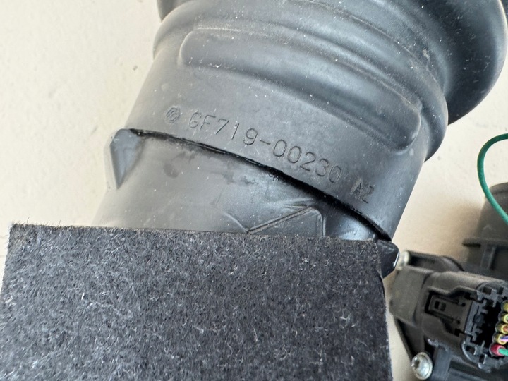 фото №11, Mitsubishi outlander iii 3 15- воздуховод впуск корпус фильтра воздуха 1525a052