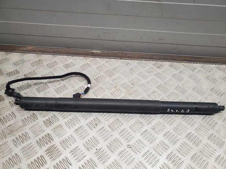 фото №6, Audi q3 f3 83a827851d зад сторона права приводи