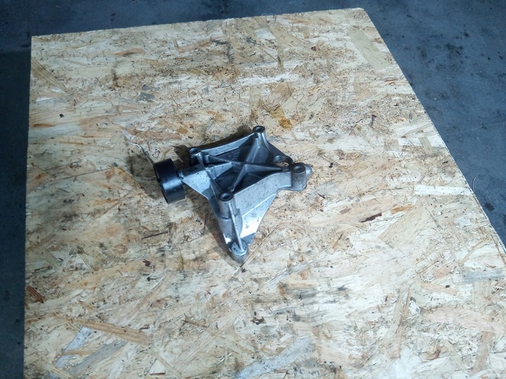 фото №8, Лапи компресора кондиціонера passat b5 2.3 vr5 agz