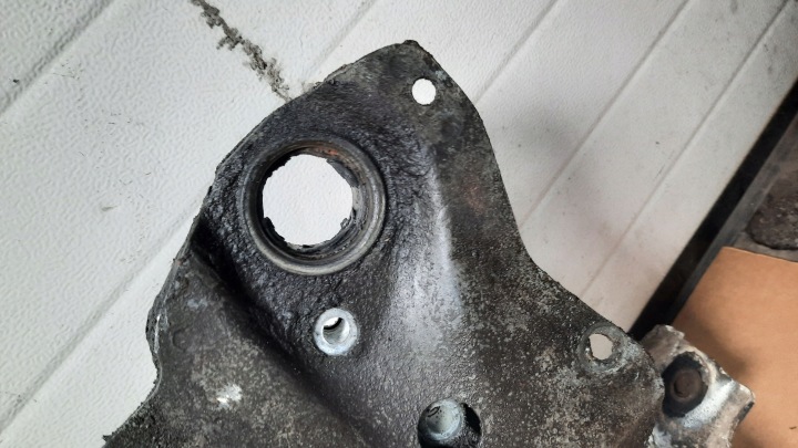 фото №10, Подрамник двигателя citroen c5 2.0b 16v 00-04r