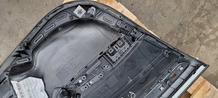 фото №12, A4 b8 боковина двері праві перед audi a4 b8 європа 8k1867106