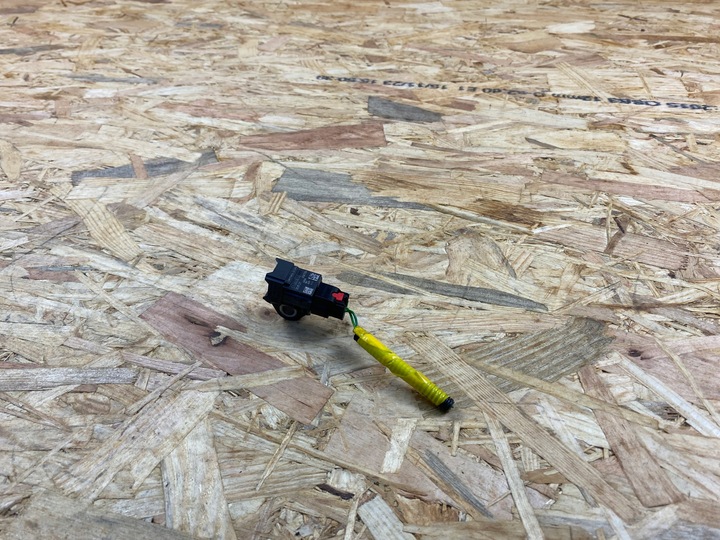 фото №8, Датчик удару ударний штекер fiat 500 alfa romeo giulia 51980610