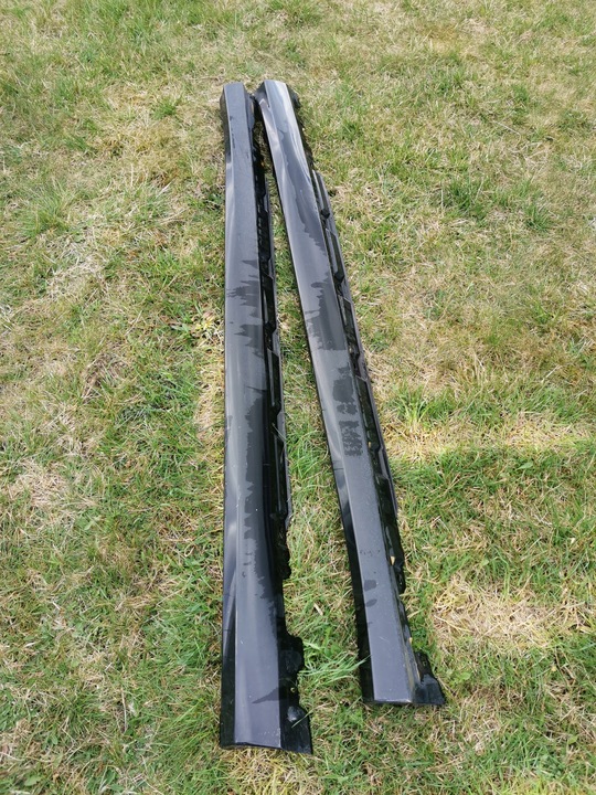 фото №1, Mercedes r класс w251 планка пороговая чёрный c197 левая a2516980754004