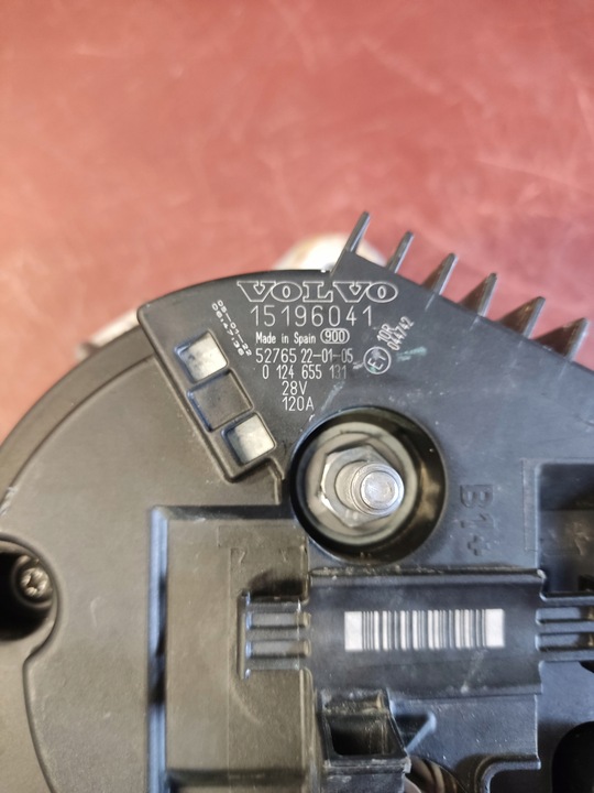фото №6, Генератор volvo 15196041 0124655131 jak новый
