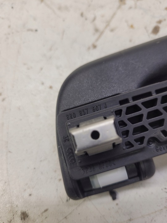фото №5, Ручка потолок audi a4 b9 a5 8w q5 8r0857607j